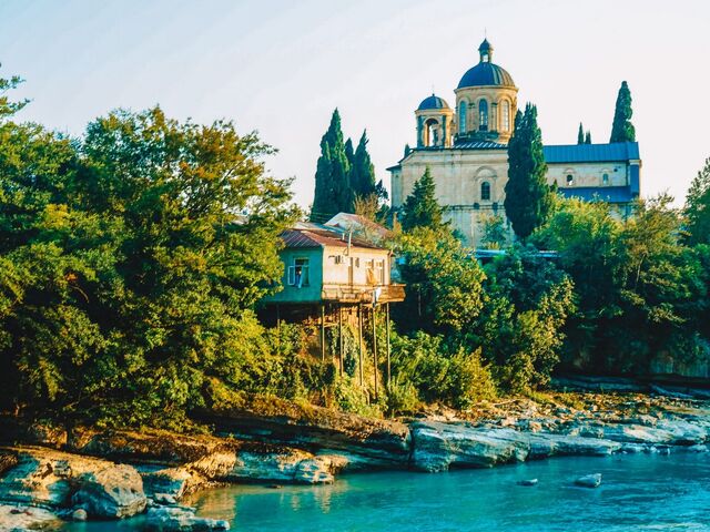 İkonik Batum Kutaisi  Turu |  2 Gece Konaklamalı Esenboğa Havalimanı Hareketli Sevgililer Günü Özel