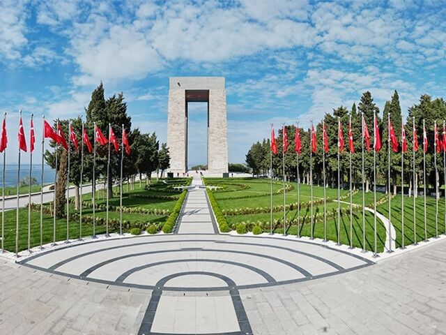 İkonik Marmara'nın Tarihi Başkentleri Turu (Kazdağları Jeep Safari ve Ayvalık Tekne Turu) |4 Gece Konaklama Uçaklı İzmir Havalimanı Çıkışlı Kurban Bayramı Özel