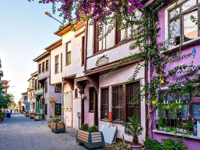 İkonik Marmara'nın Tarihi Başkentleri Turu (Kazdağları Jeep Safari ve Ayvalık Tekne Turu) |4 Gece Konaklama İstanbul Çıkışlı Kurban Bayramı Özel