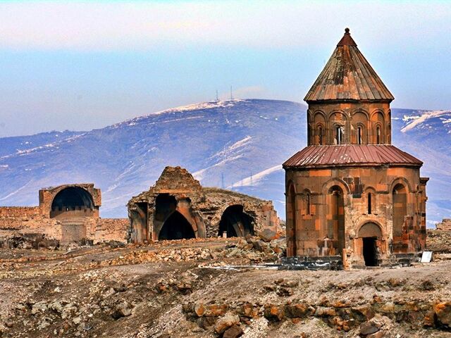 İkonik Kafkaslardan Karadeniz’e Turu | 4 Gece Konaklamalı Uçaklı İstanbul Çıkışlı Ramazan Bayramı Özel