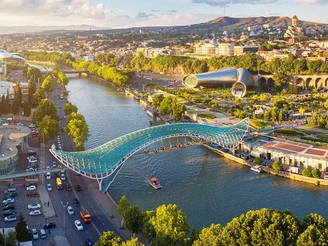 İkonik Kafkaslardan Karadeniz’e Turu | 4 Gece Konaklamalı Uçaklı İstanbul Çıkışlı