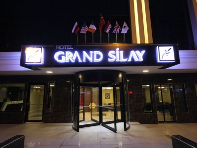 Grand Silay Hotel
