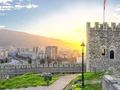 İzmir Çıkışlı Kosovalı Baştanbaşa Balkan Turu Air Albania Havayolları İle Extra Turlar ve Akşam Yemekleri Dahil