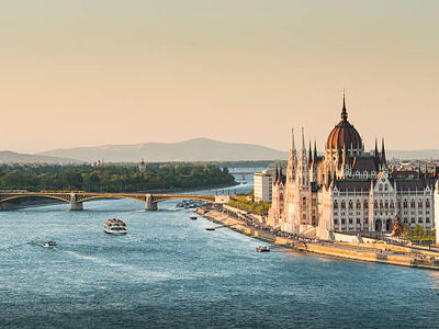 Uçaklı Orta Avrupa Masalı Turu Ajet Havayolları İle 7 Gece 8 Gün