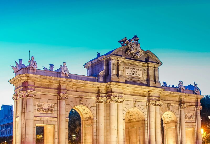 İspanya'nın İki Büyük Şehri Barcelona & Madrid Sömestre Özel THY İle 4 Gece 5 Gün Promosyon