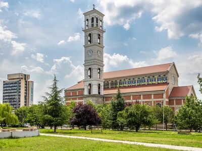 Balkan Üçgeni Turu Yılbaşı Özel Türk Havayolları ile 3 Gece 4 Gün