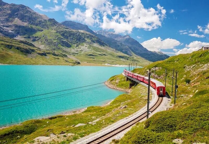 ANKARA’dan BERNİNA EXPRESS ile  BİR AVRUPA MASALI TURU SunExpress Hava Yolları İle 7 Gece 8 Gün