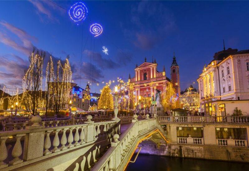 Kosovalı Büyük Balkanlar Turu AJet İle Extra Turlar ve Akşam Yemekleri Dahil BEG-SKP