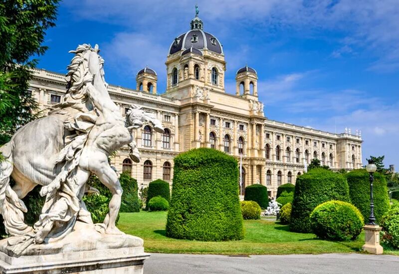 ORTA AVRUPA SERÜVENİ Pegasus Havayolları İle 6 Gece 7 Gün