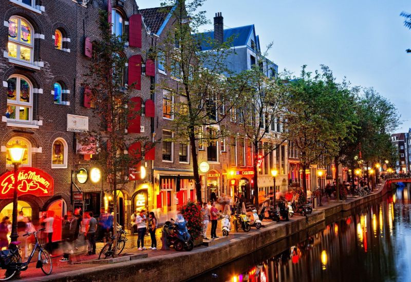 Avrupa'nın Kalbi Benelux & Paris Turu Ajet Havayolları İle 7 Gece 8 Gün Promosyon (FRA-RTM)