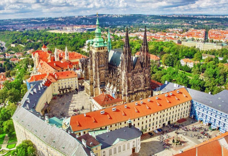 Bohemya'nın Işıltısı Prag Turu 3 Gece Ajet Havayolları İle Yaz Dönemi