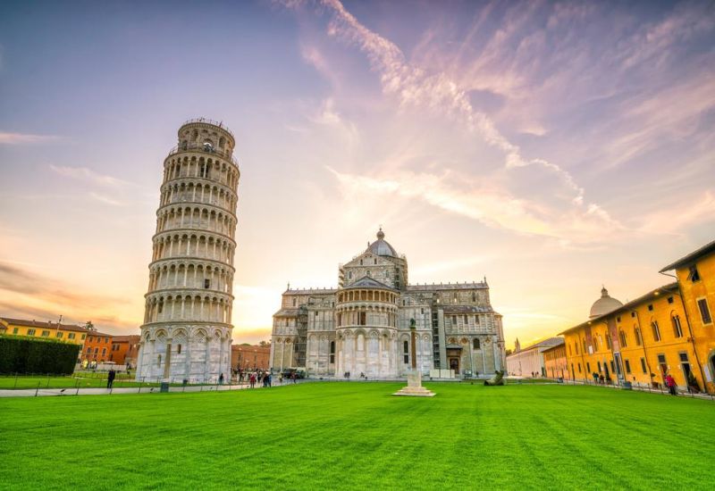 GRAND İTALYA VE CAPRİ ADASI TURU Türk Hava Yolları ile 6 Gece 7 Gün (NAP-TRN)