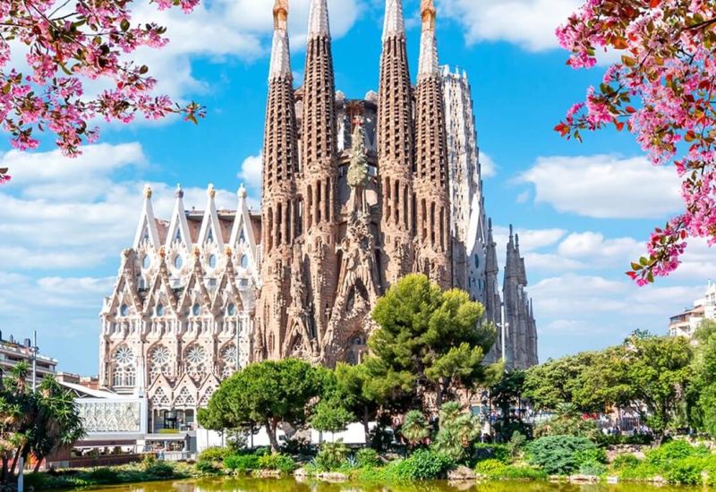 İber Yarımadasına Keşif “Barselona, Madrid ve Endülüs” THY ile 7 gece (BCN-MAD)