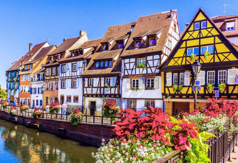 Bernina Express ile Alplerin Kalbi & Masal Köyleri Turu Ajet Havayolları İle Kurban Bayramı Özel Extra Turlar Ve Çevre Gezileri Dahil (BSL-BSL)