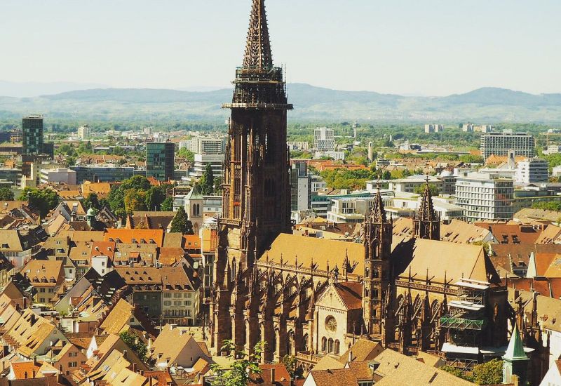 Bernina Express ile Alplerin Kalbi & Masal Köyleri Turu Ajet Havayolları İle Kurban Bayramı Özel Extra Turlar Ve Çevre Gezileri Dahil (BSL-BSL)