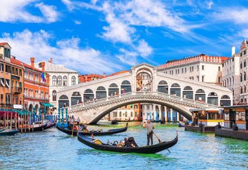 İZMİR’den İTALYA & FRANSA & İSPANYA TURU 7 Gece Sun Express Gidiş - THY Dönüş BCN-MXP