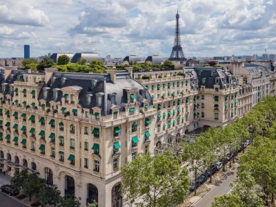 Eiffel’in Işıkları Altında Paris Yılbaşı Turu Türk Havayolları İle 3 Gece 4 Gün 2027