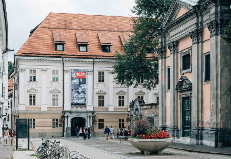 PROMOSYON SLOVENYA & MACARİSTAN  & AVUSTURYA ŞAHESERLERİ HALLSTAT VE PARNDORF OUTLET TURU 3 Gece 5 Gün